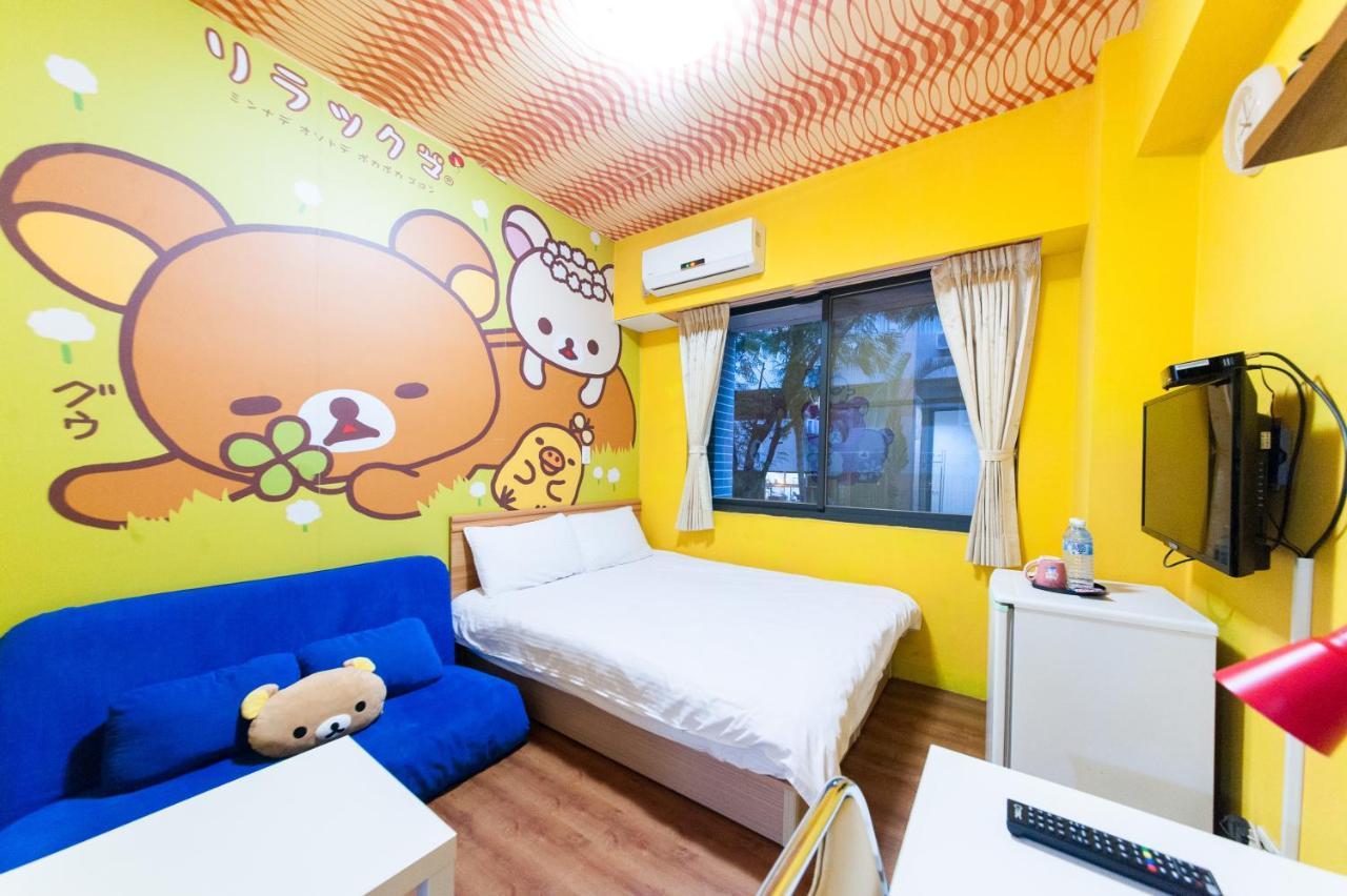 Fengjia Qing Su Homestay Taichung Buitenkant foto
